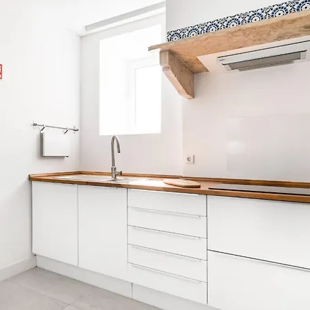 Downtown Duplex 아파트 리스본